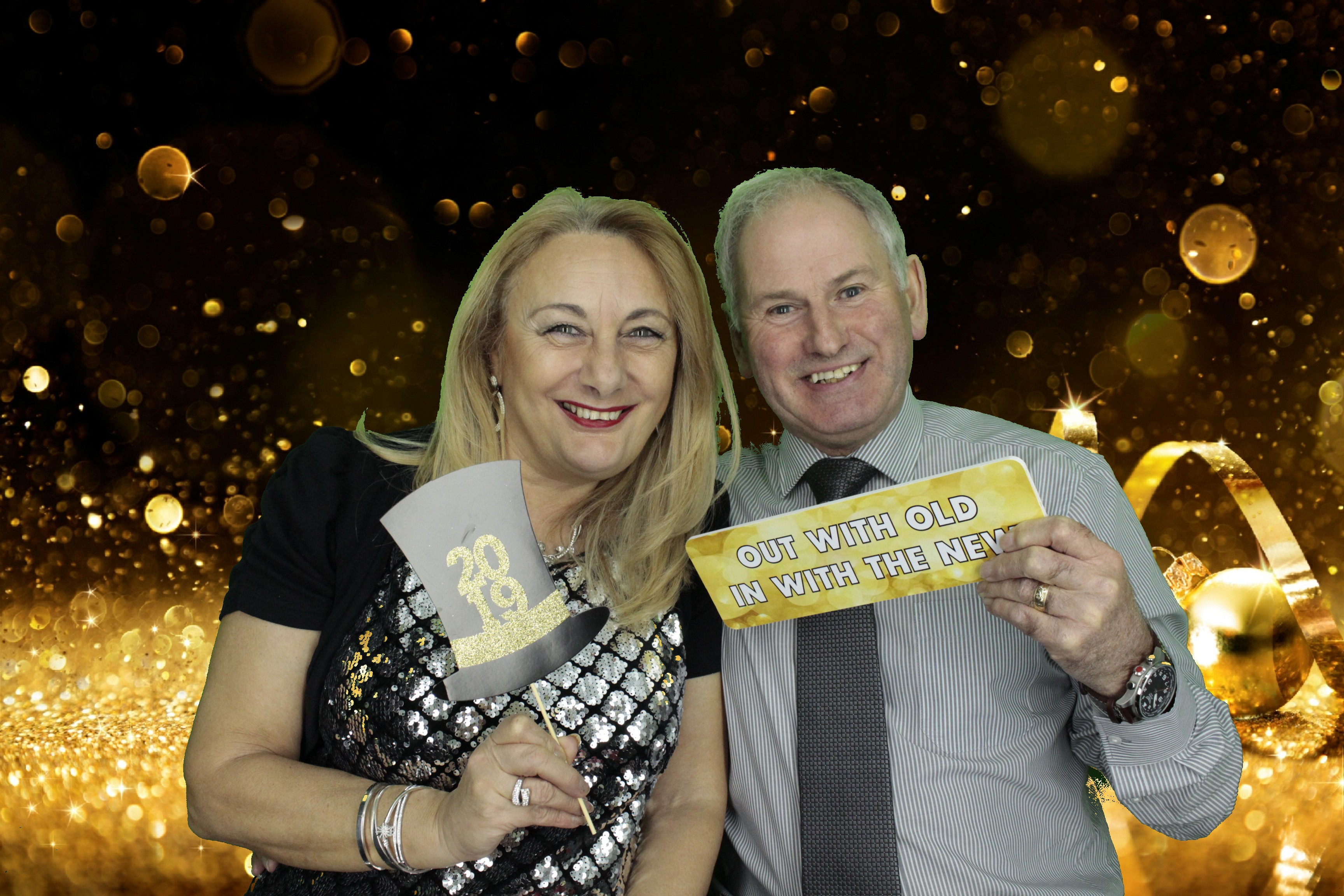 New Years Eve Party Silvermere | View more photos from the event at gallery.myphotoboothexperience.co.uk/u/MyPhotoBoothExperienceLtd/New-Years-Eve-Party-Silvermere
